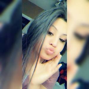 Meet your Posher, Dinicia